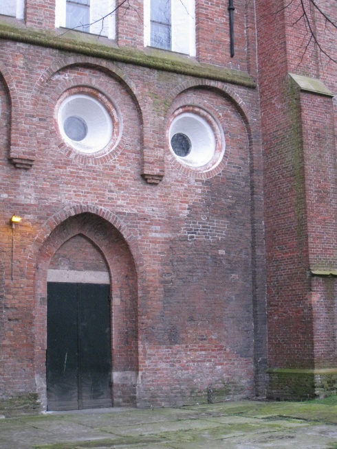 15 Faces in Everyday Places!