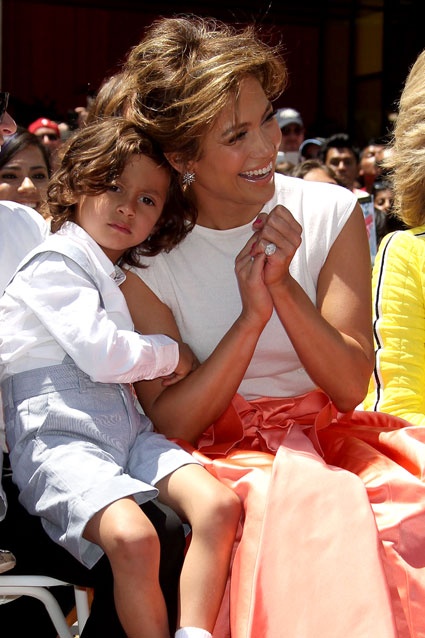 15 Celebs And Their Adorable Kids!