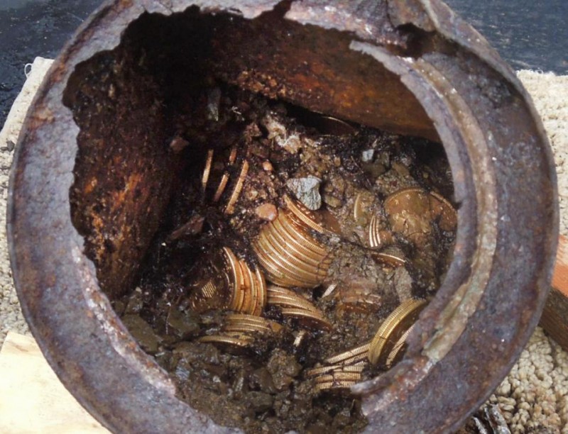 15 Totally Incredible Things You Won’t Believe Were Found In A Backyard!
