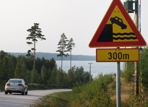 The 10 Most Humorous Road Signs!