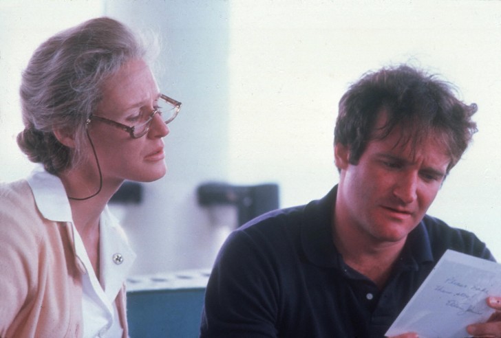 Robin Williams: 10 Best Film Roles!