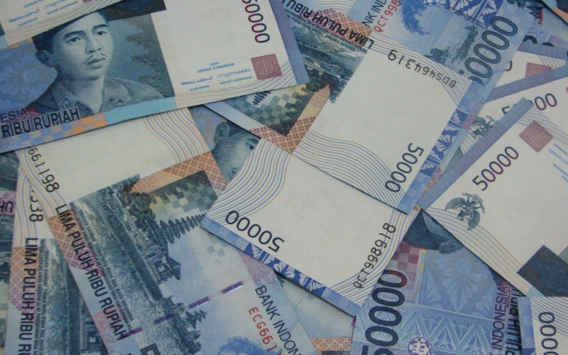 Interesting: Top 10 Most Worthless Currencies in the World!