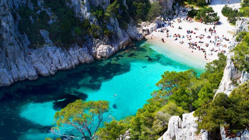 17 Destinations with the Clearest Water on Earth!